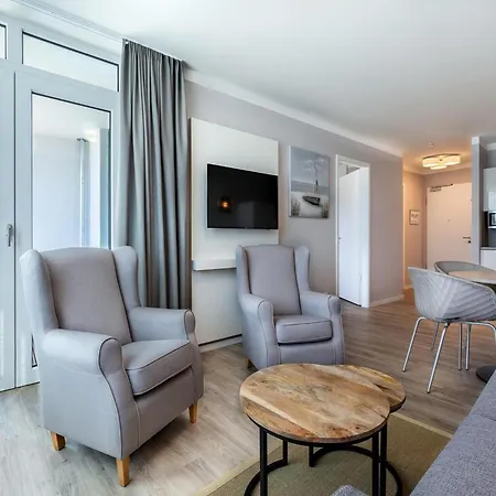 In Strand- Und Parknaehe Apartamento Lübeck